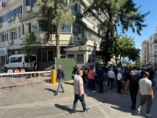 Tunç Soyer'den eşine 42 milyonluk ihale kıyağı